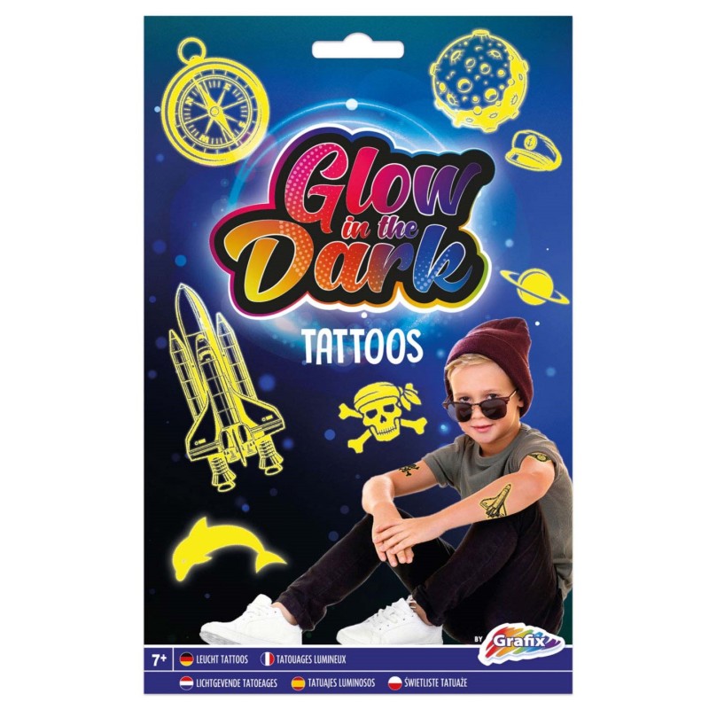 Glow in the dark tattoos jongens