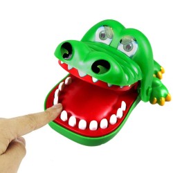 Bijtende krokodil spel groot